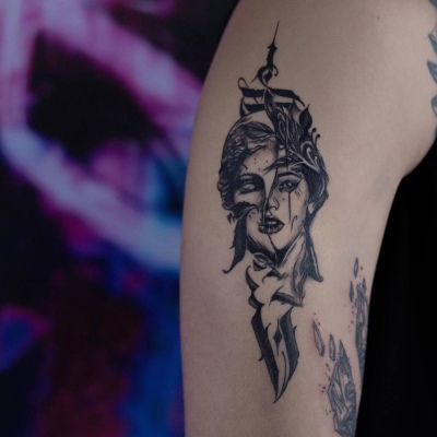 나트랑에서의 타투 • Tattoo Nha Trang