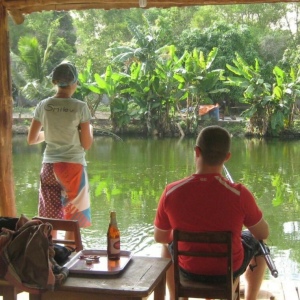 호수에서 낚시하기