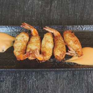 코코넛으로 덮인 새우