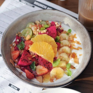 과일 요거트 그릇