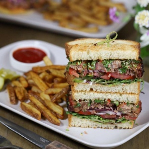 치미추리 브리스킷 샌드위치